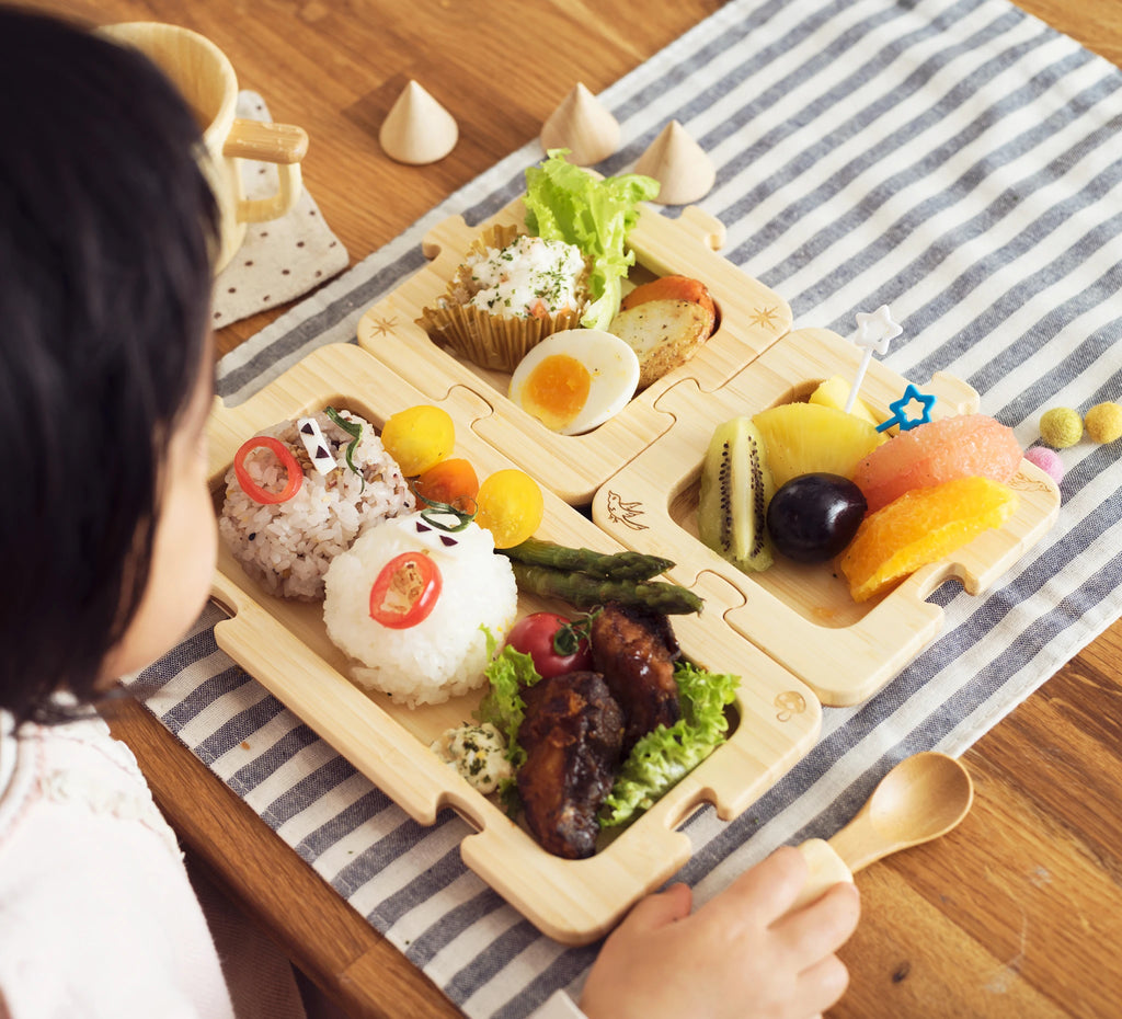 パズルのような知育食器「ジグソープレート」。