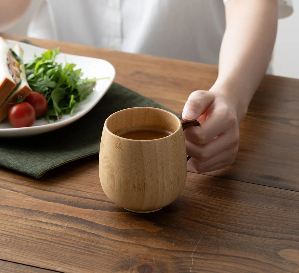 色染みテストもクリア！コーヒーやワインのあとがつきにくくなっています。