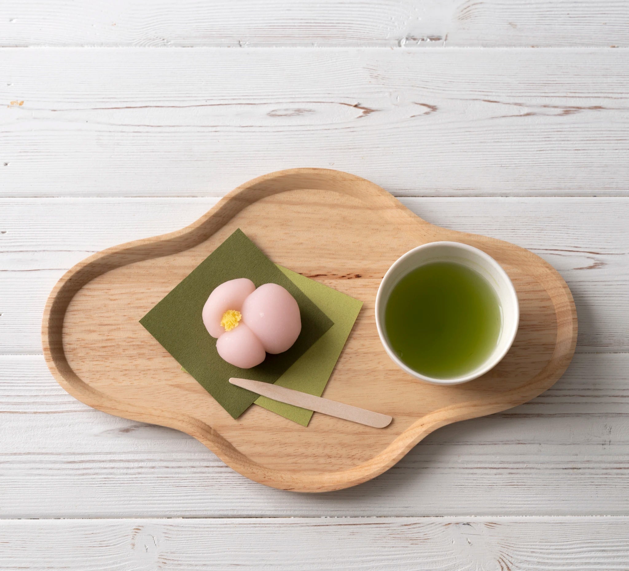 和菓子のためにつくられたお盆。