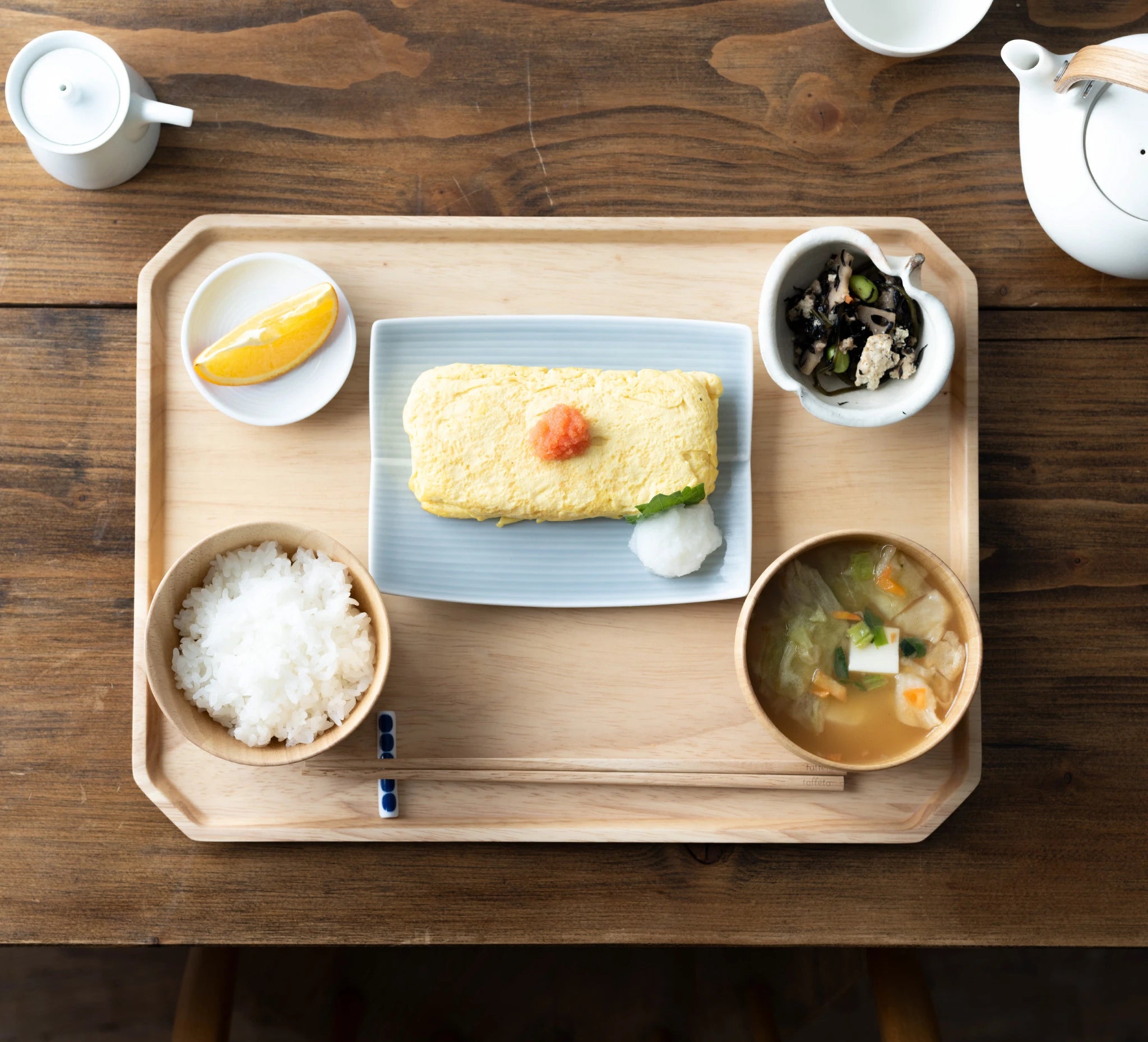 シンプルな形の、36cm トレイ 角。